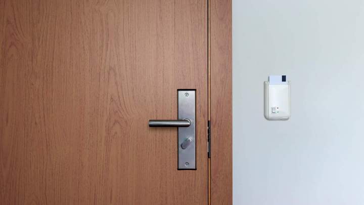 Installation de porte blindée à Paris